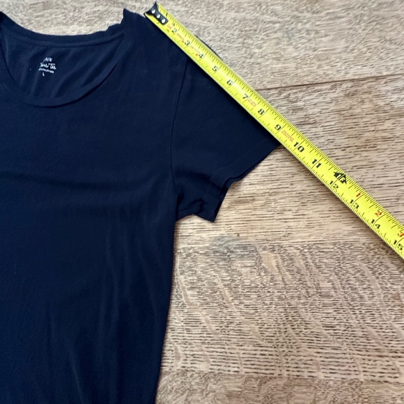 J. Crew Navy Blue Crewneck Short Sleeve Tissue Tee Large - Picture 10 of 15